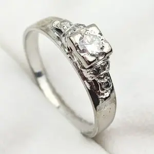 Vintage 18ct White Gold Diamond Ring