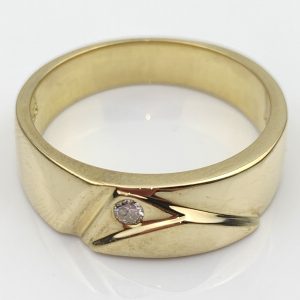 18ct Gold Mens Diamond Signet Ring