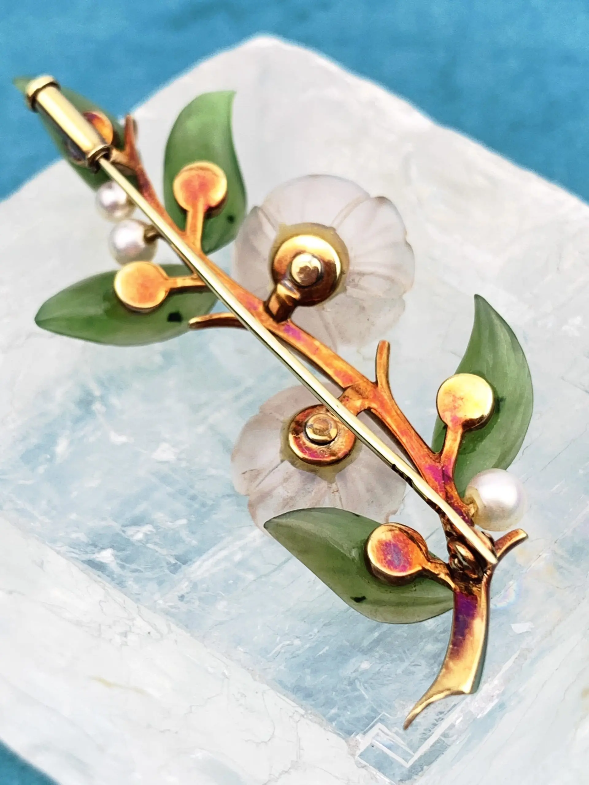 14ct Gold Vintage Brooch with Rubies, Rock Crystal & Nephrite - Image 3