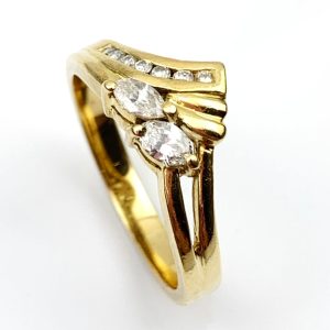 18ct Gold Diamond Ring