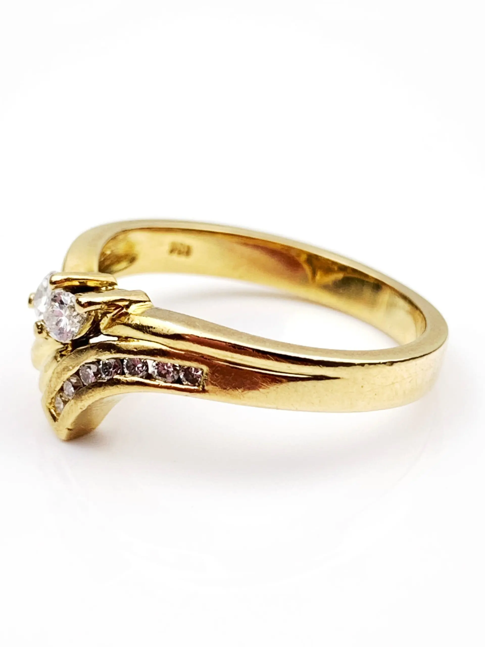 18ct Gold Diamond Ring - Image 3
