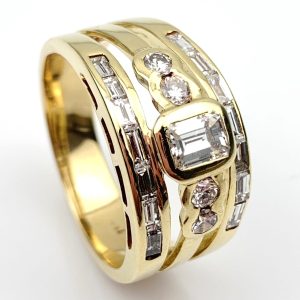 18ct Gold Cluster Diamond Ring