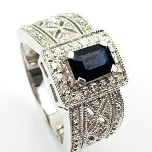 14ct Gold Diamond & Sapphire Ring