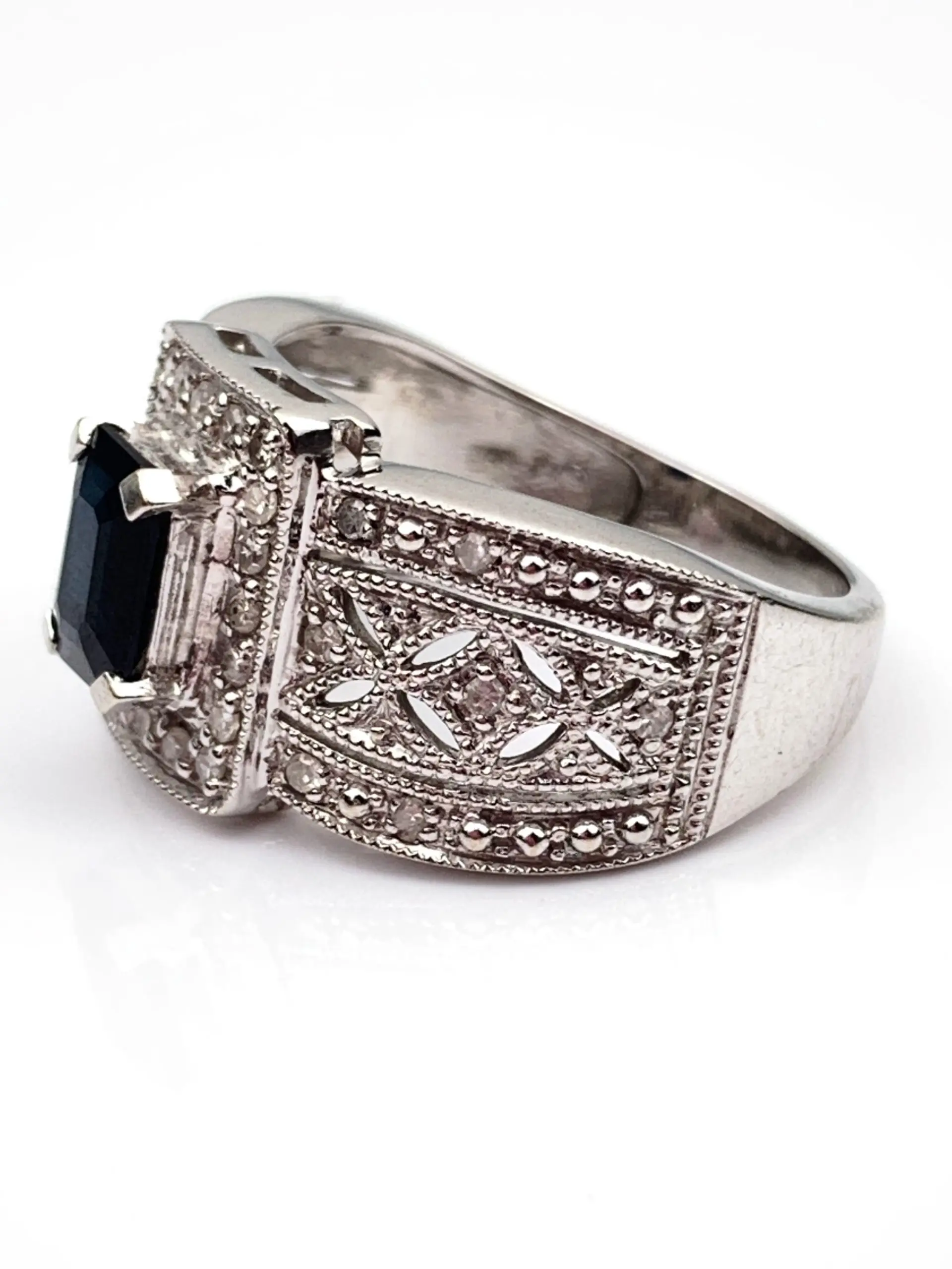 14ct Gold Diamond & Sapphire Ring - Image 3