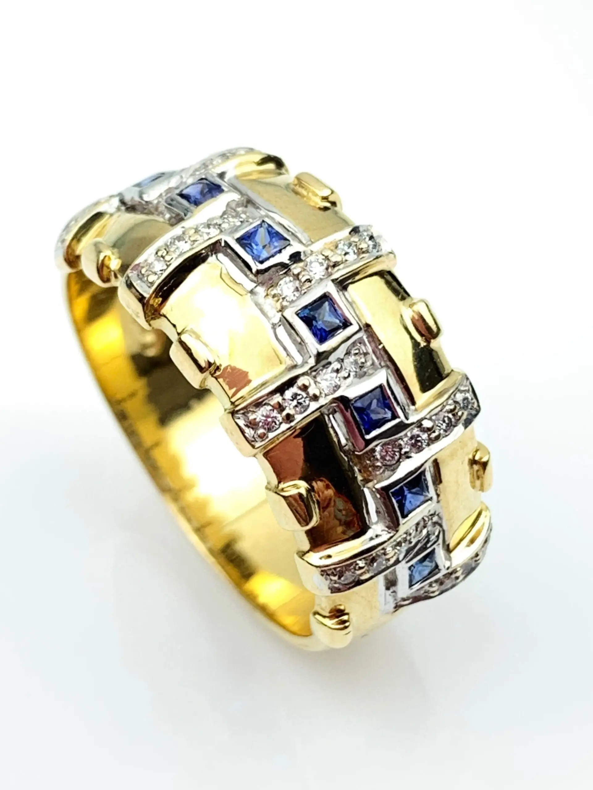 Vintage 18ct Gold Diamond & Sapphire Ring