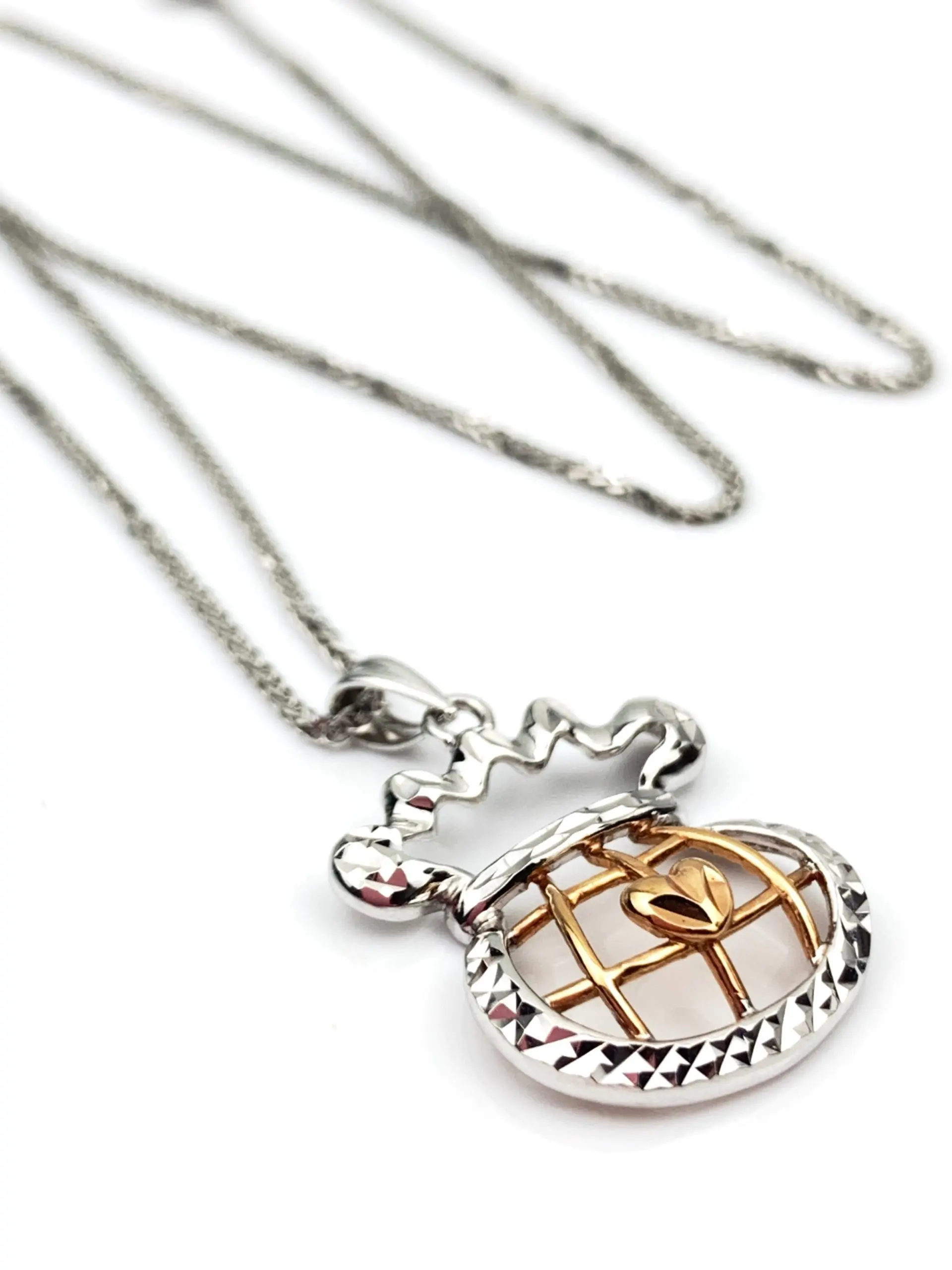 18ct Gold Chain & Pendant - Image 3