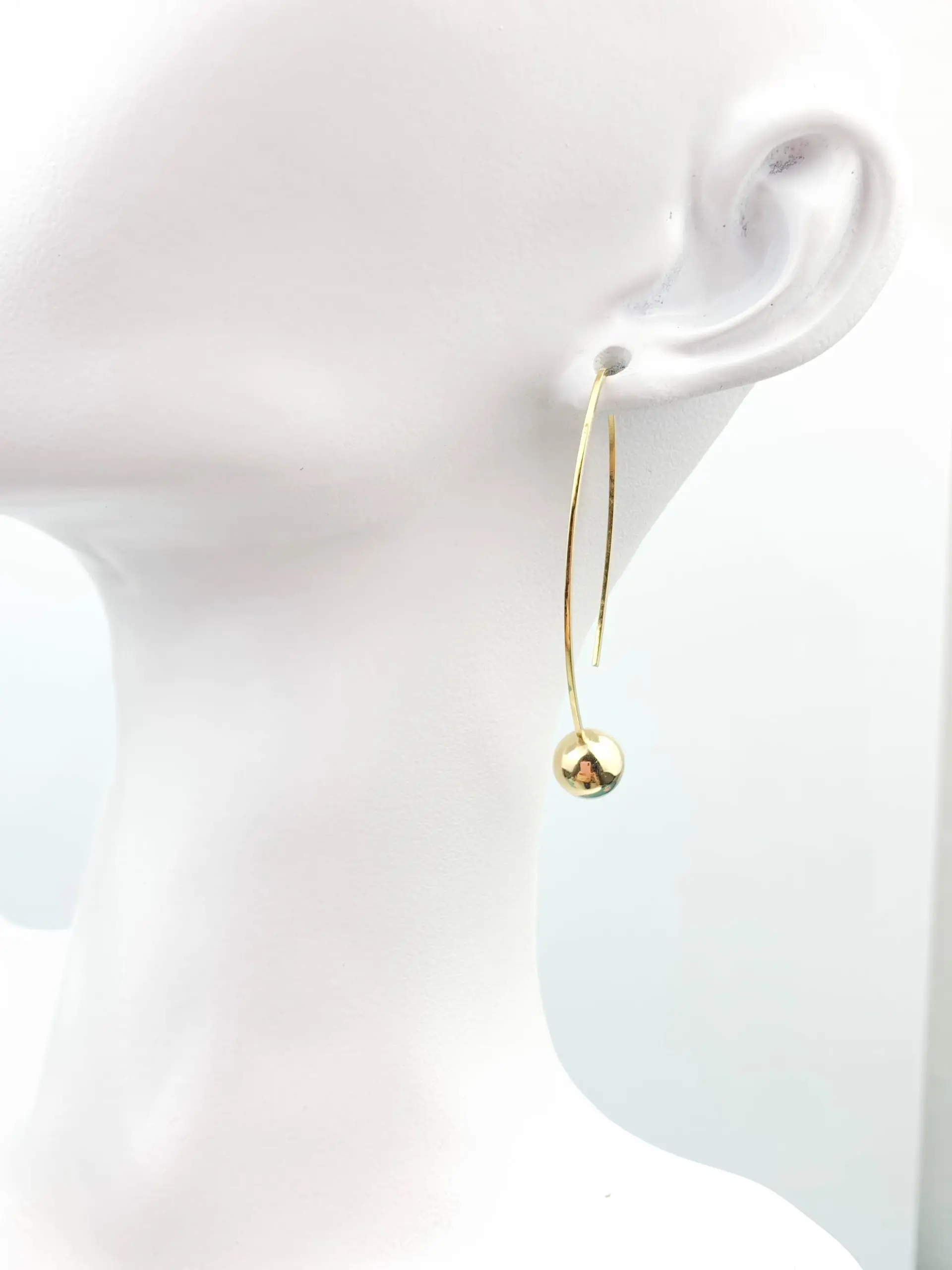 9ct Gold Earrings - Image 3