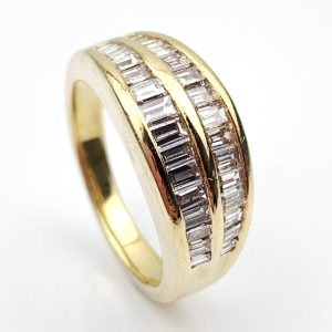 18ct Gold Cluster Diamond Ring