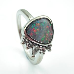 14ct Gold Diamond & Opal Ring