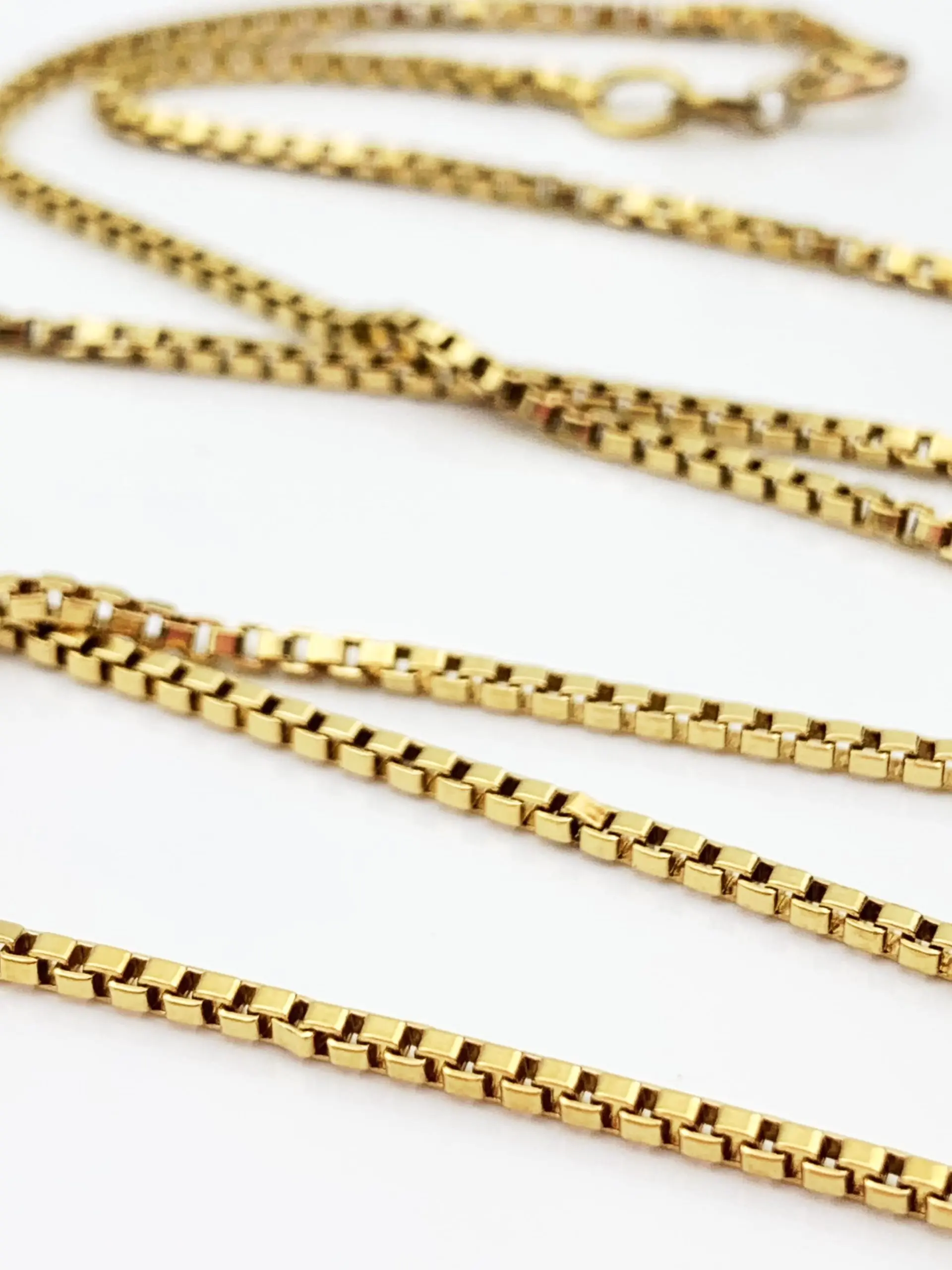 18ct Gold Chain Box Link Necklace