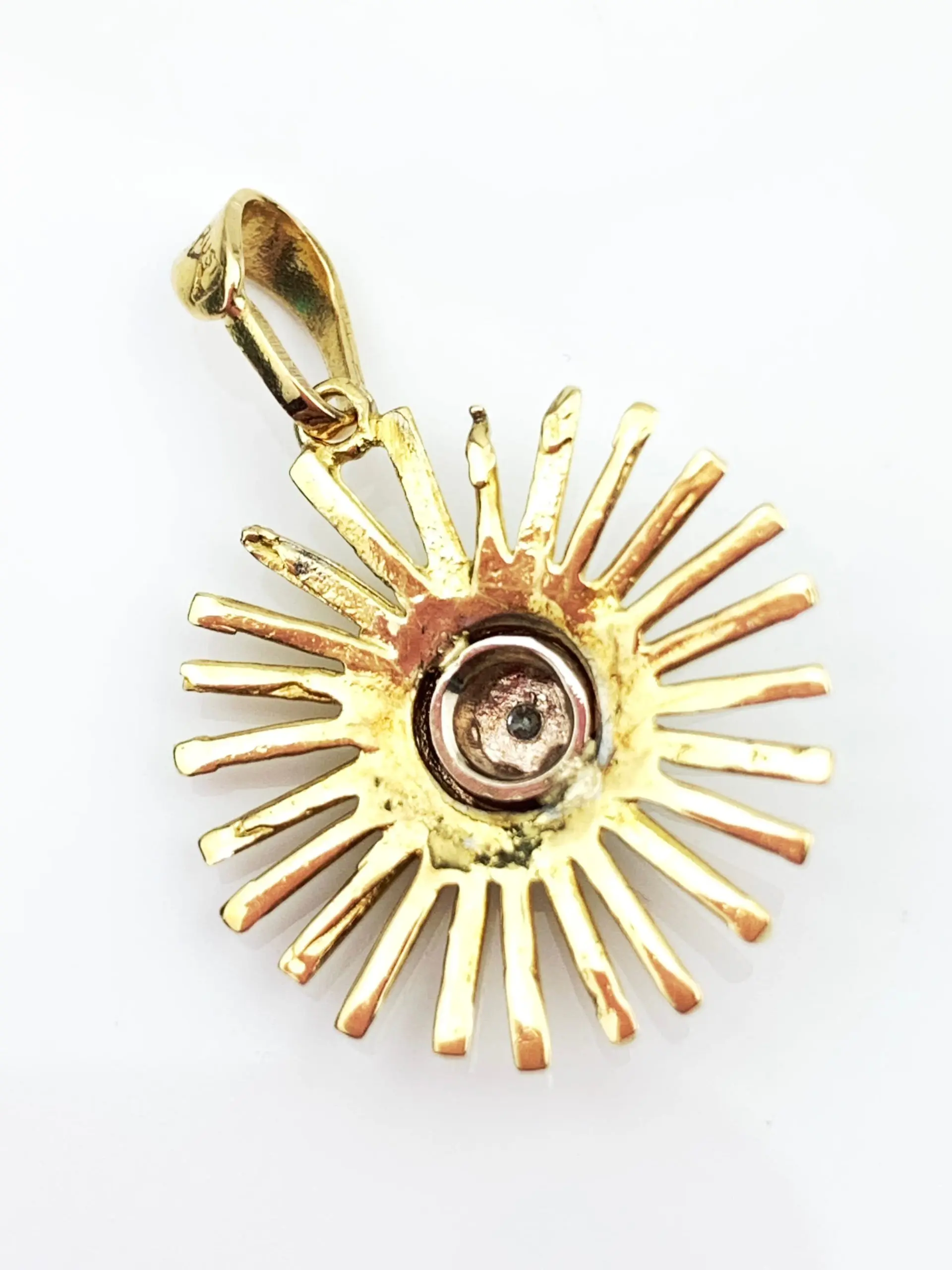 18ct Gold Sunburst Diamond Pendant - Image 3