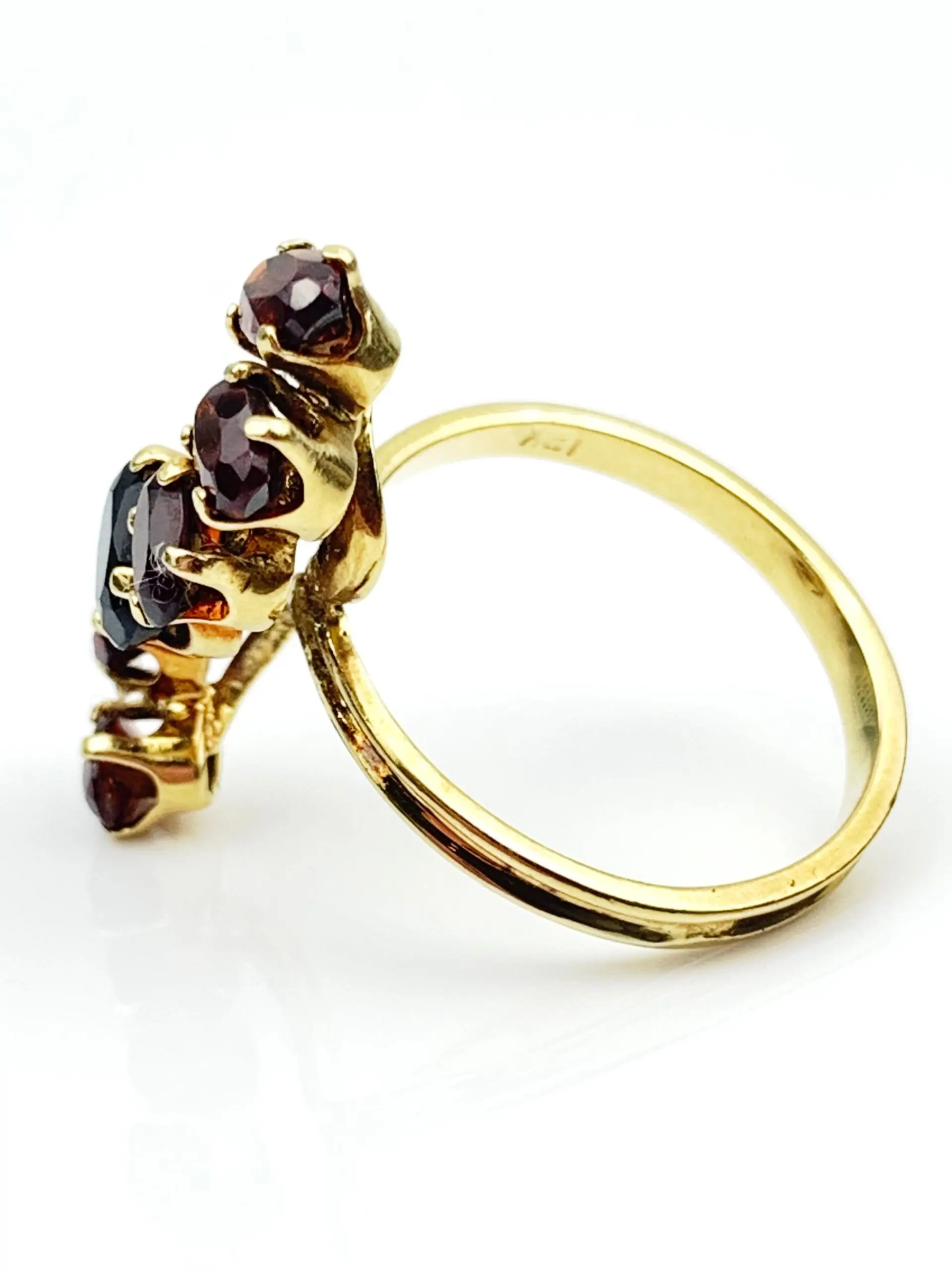 Bespoke 18ct Gold Garnet Ring - Image 3