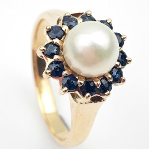 9ct Gold Sapphire & Pearl Ring