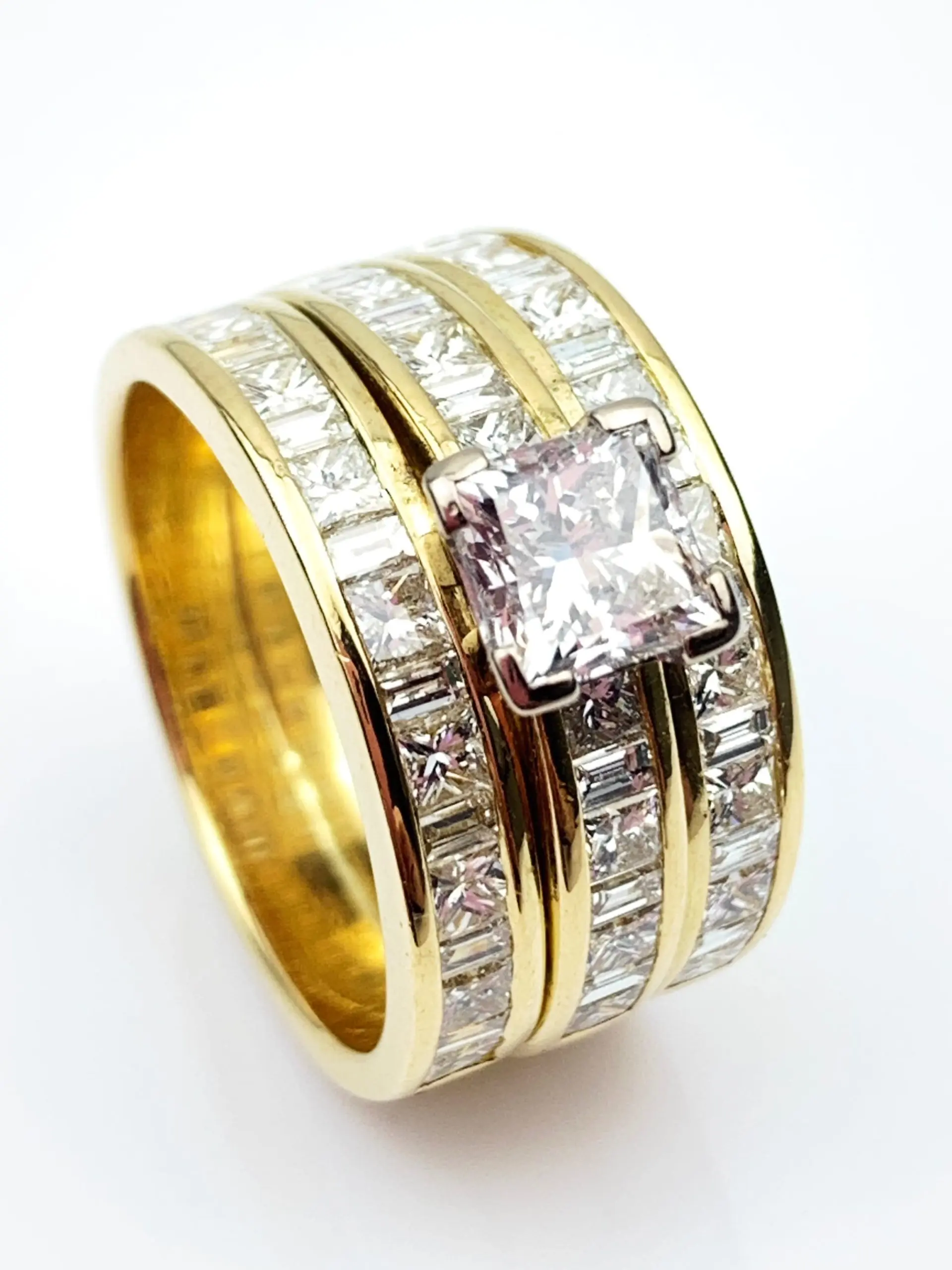 18ct Gold Diamond Engagement Ring & Wedding Set - 2.20cts