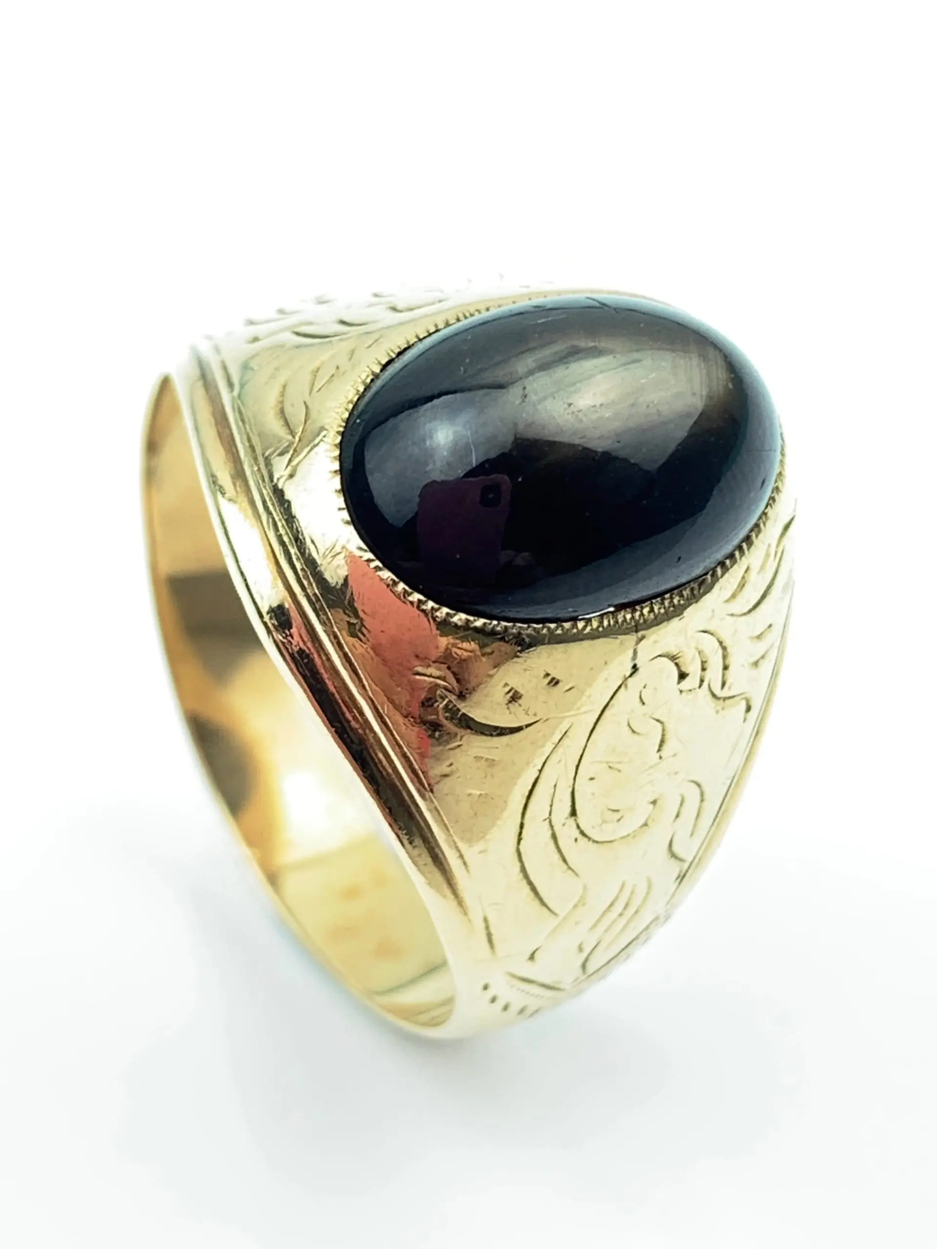 Vintage 18ct Gold Star Sapphire Signet Ring