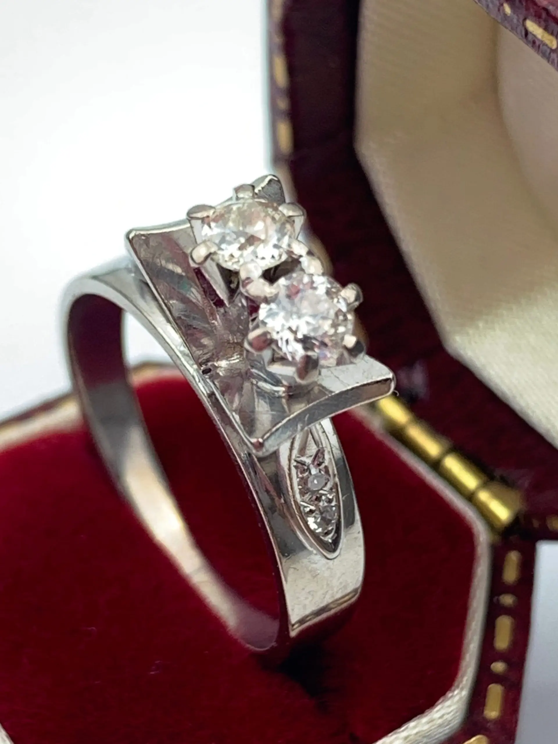 Vintage 18ct Gold Diamond Ring