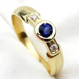 14ct Gold Diamond & Sapphire Ring