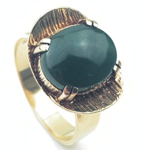 Vintage 9ct Gold Nephrite Jade Ring