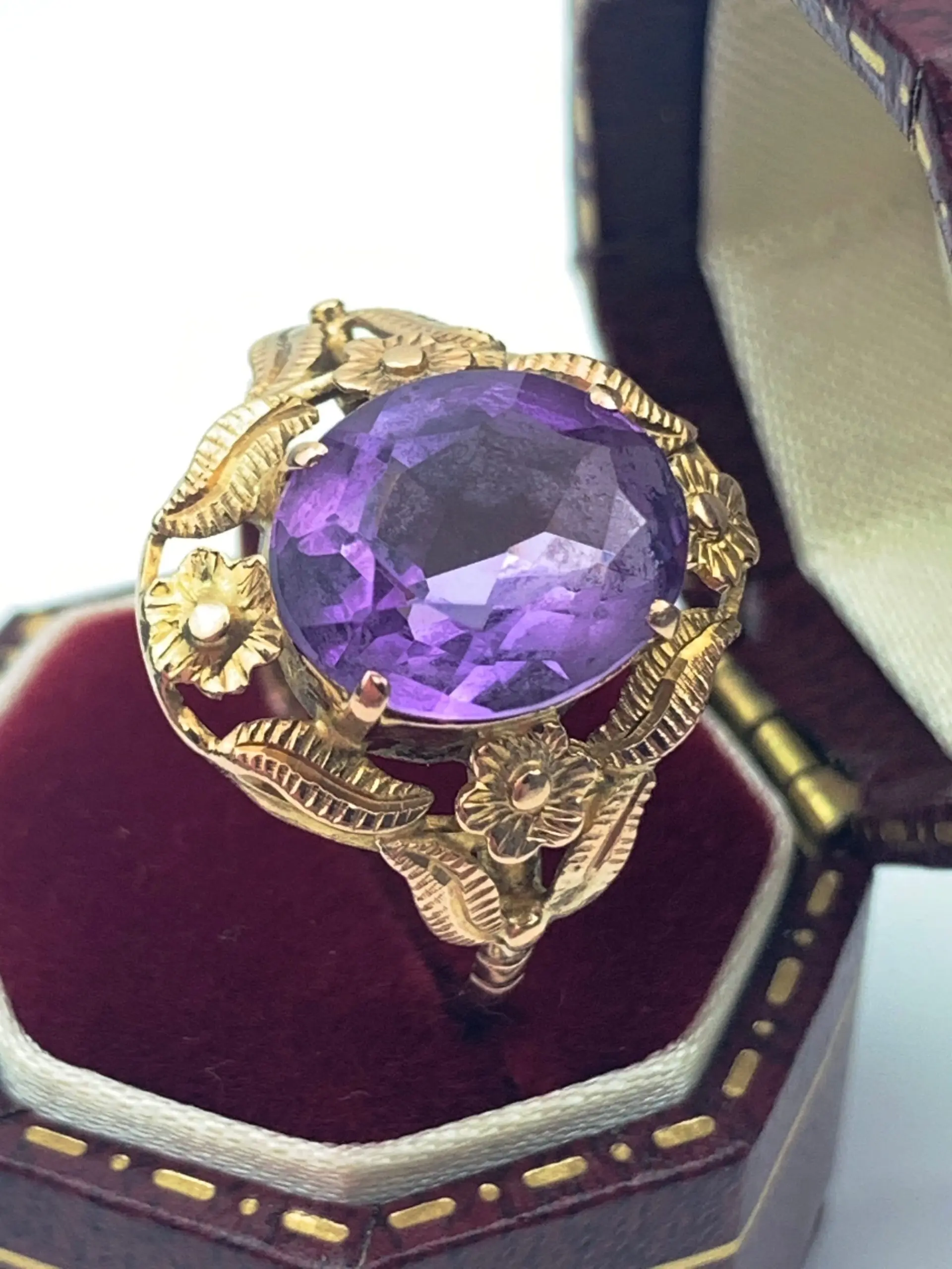 Vintage 9ct Gold Amethyst Ring