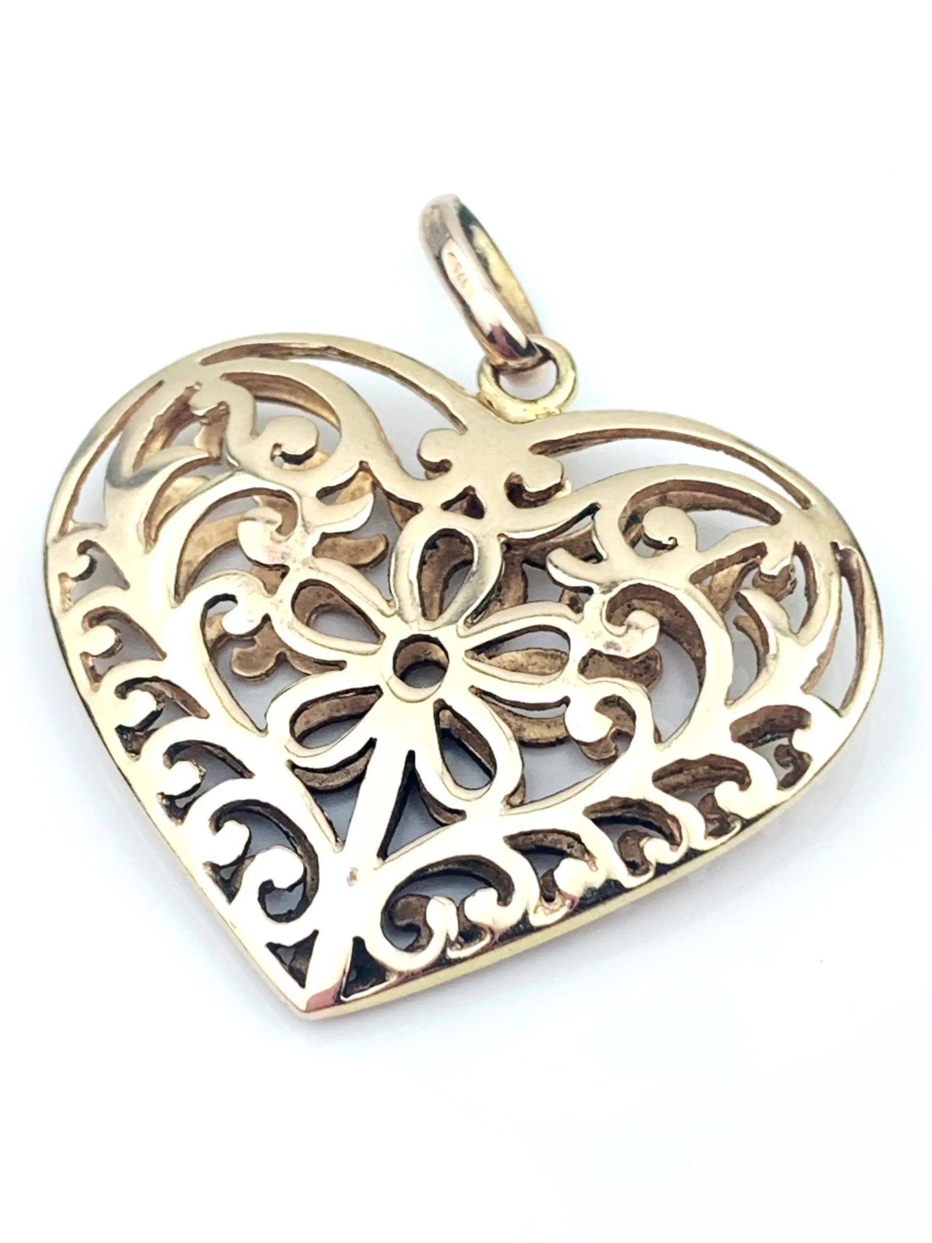 9ct Gold Filigree Heart Pendant