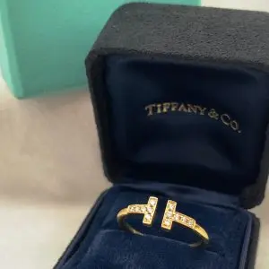 Tiffany & Co. 18ct Gold Diamond Wire Ring
