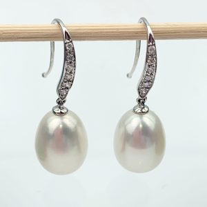 18ct White Gold Diamond & Pearl Earrings