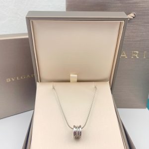 18ct Gold Diamond BVLGARI Pendant - B.zero1 Collection